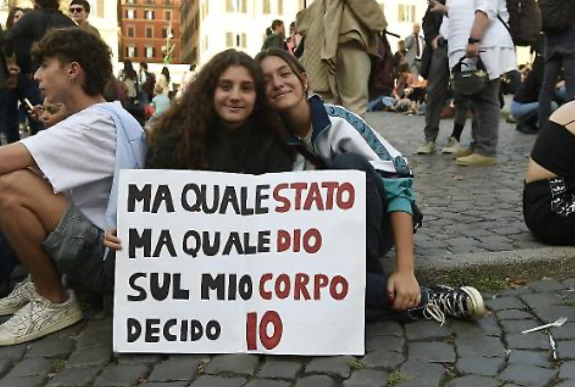 Il TAR chiude la “stanza dell’ascolto”: quando la libertà vale solo per abortire